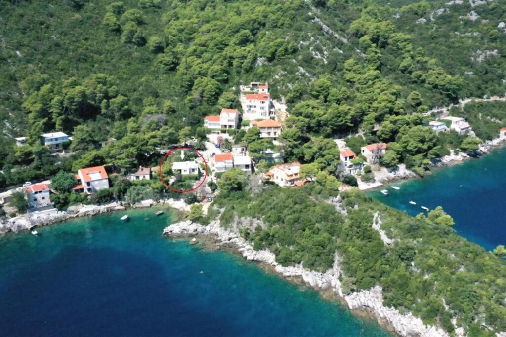 Mljet 2 You - Seafront Apartment 2+2 Sobra Exterior photo